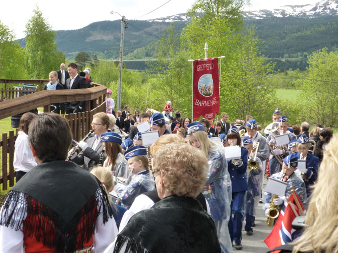 17. mai i Meldal sentrum