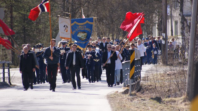 Kjempeflott 1. mai-feiring på Løkken Verk 