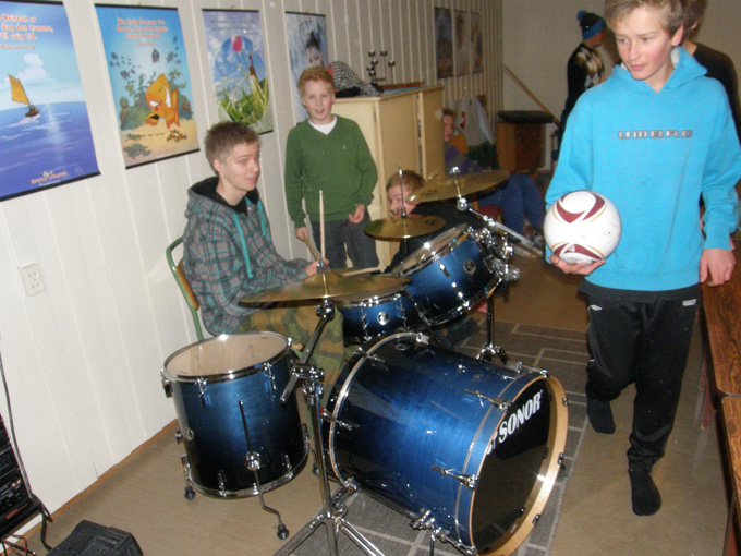 Ungdomsklubben FREDAG'S har åpne lokaler 8. april