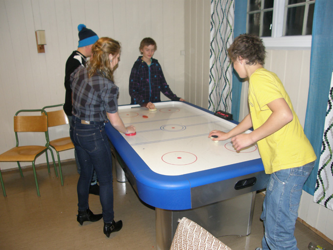 Ungdomsklubben FREDAG'S har åpne lokaler 8. april