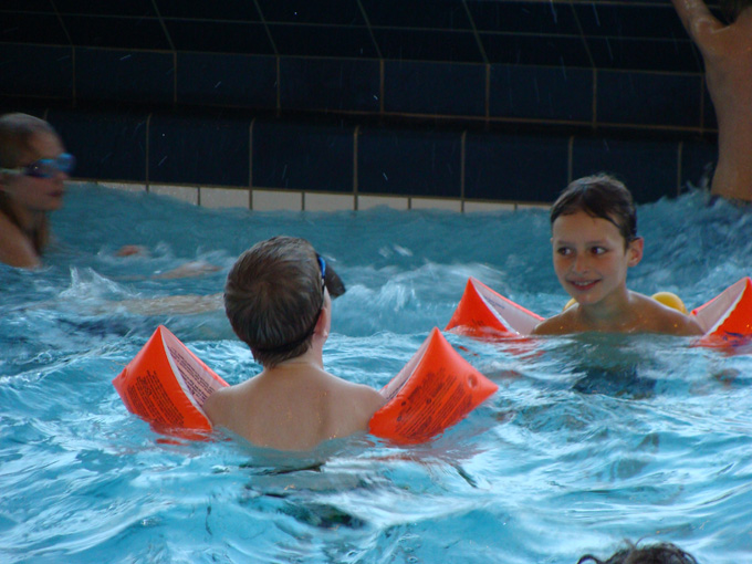 Speiderne i Pirbadet