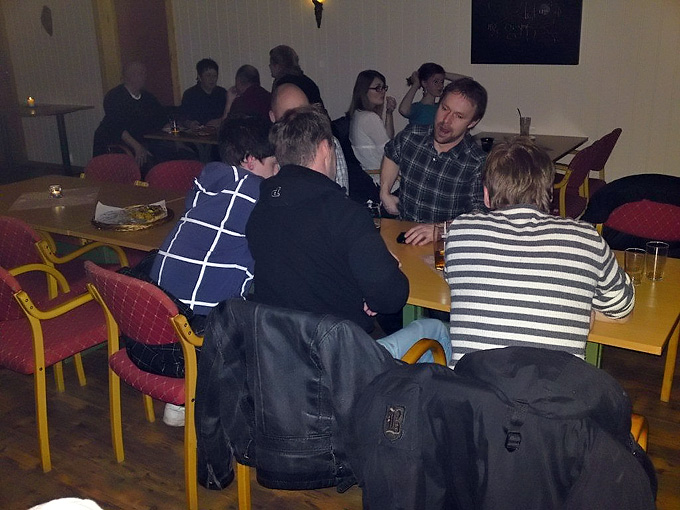 Close race i årets første quiz