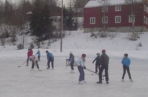 Skøyte-leik på Granatjønna 2008.