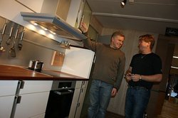 Morten Foss og Jostein Stene i Foss Snekkeri i Meldal. Foto: Marit MJøen
