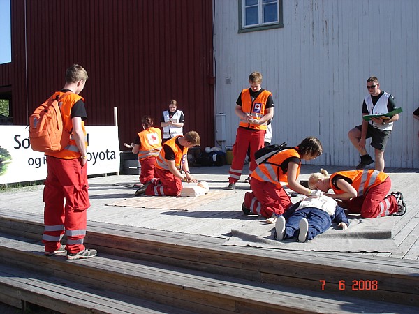 Distriktsmesterskap i førstehjelp 2008. Foto: Meldal RØde Kors Hjelpekorps