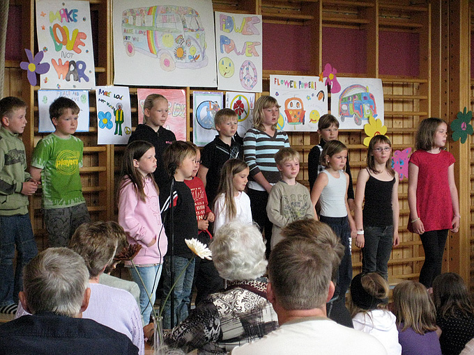 Kos og giverglede ved Å Skole