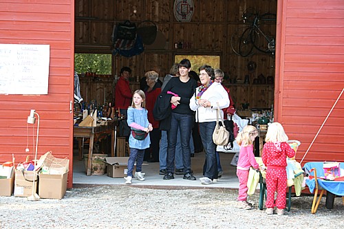 Loppemarked på Drogsetmoen
