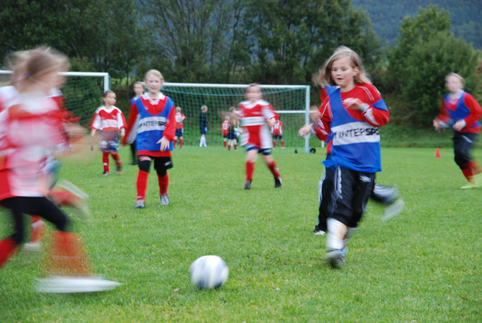 Publikumsvennlig fotball i Lensvik