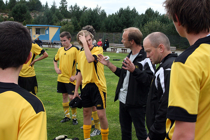 Meldal fotball i sportslig medvind