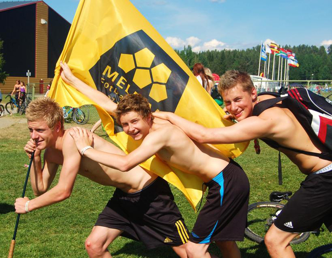 Juniorer kjemper seg opp. Foto - Lise Klingen