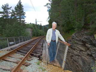 Jernbanebrua nedenfor Svorkmo stasjon 
