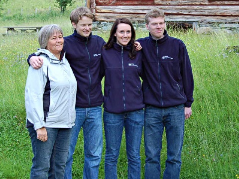 Anne Grut Syrstad, guidene Håkon Kvam, Siri Voll Dombu og Jon Kristian Sørmo. Ingeborg Berg var ikke til stede.  