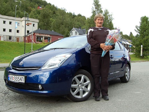 Ann Inger fikk også blomster av Morten Holset  