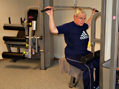 Astrid Skogen driver styrketrening  