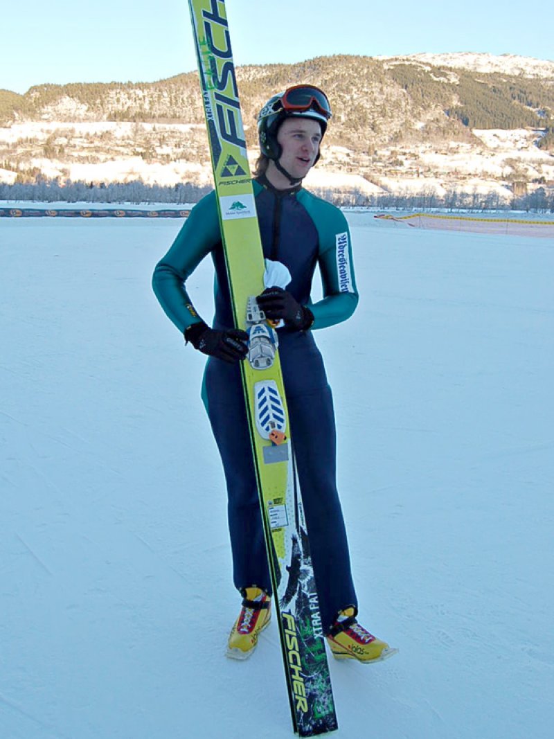 Einar Kvam følger konkurrentene  
