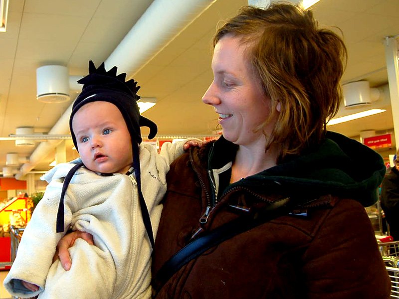 Eva Melgård med sin lille sønn, hun hadde ikke </div>
            </div>    
        </article>
        
        
    </div>
    <div class=