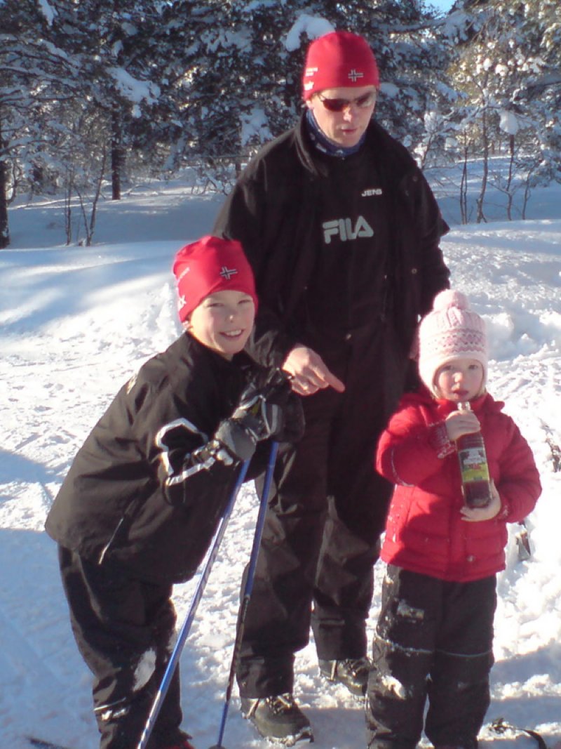 Erling, pappa Jens og Arnhild  