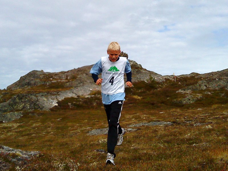 Sondre Sørløkk var for ung til å delta i konkurranseklassen, men 12-åringen fikk likevel delta. Den unge, lettbente og allsidige idrettsutøveren imponerte de fleste.  