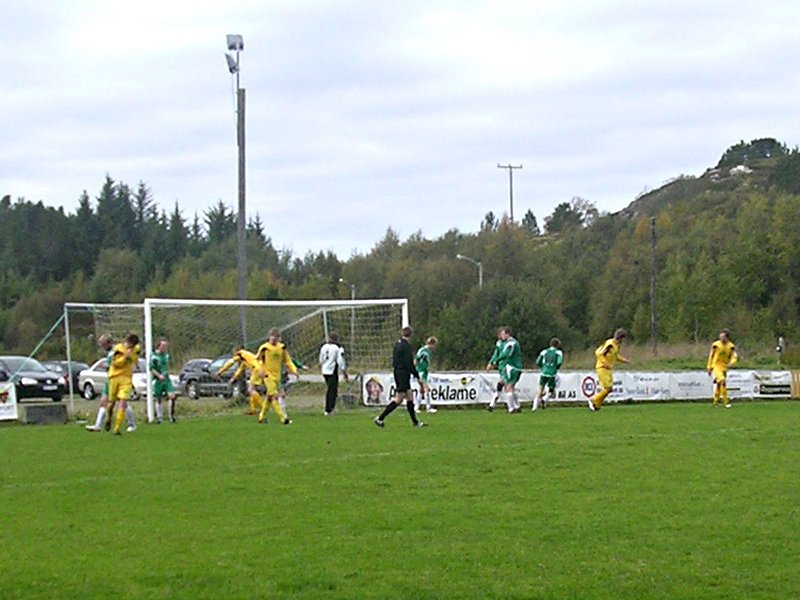 Her blir det mål fra corner 