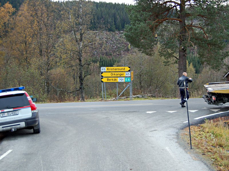 Krysset ovenfor ulykkesstedet  