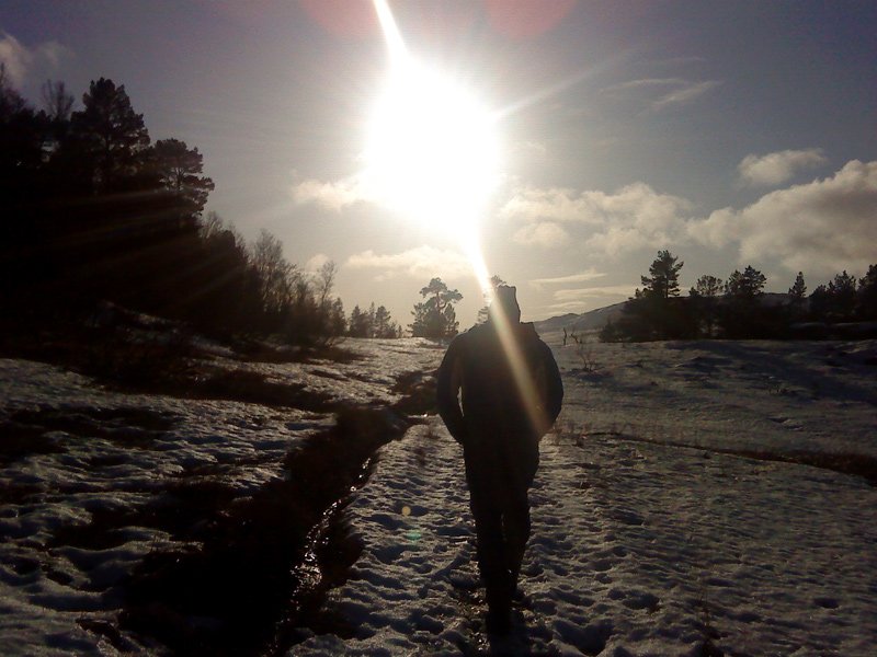 På fjellet ligger det fortsatt litt snø 