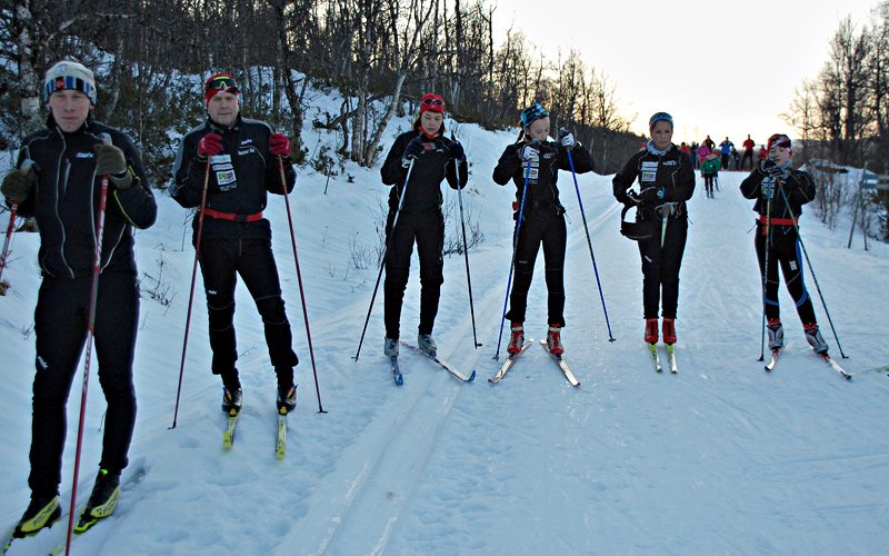 Olav Kvam, Geir Arne Dombuhaug, Olaug Muan, Mari Muan, Monika Kvam, Sondre Monsø  
