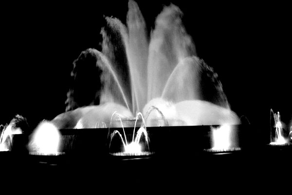White_fountain.jpg
