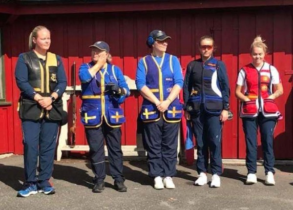Eva Kristin Knudsen to gull nordisk 1