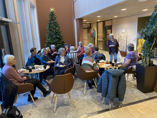 79DAC9FC BFB6 4B51 A07D 1EF41E3A0ED2 1 201 a