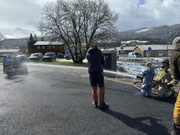 fa0a19dd 9458 4a94 8b4c 484c94c2bfb5