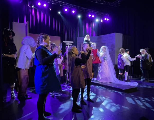12 NaKor Eventyrbryllup