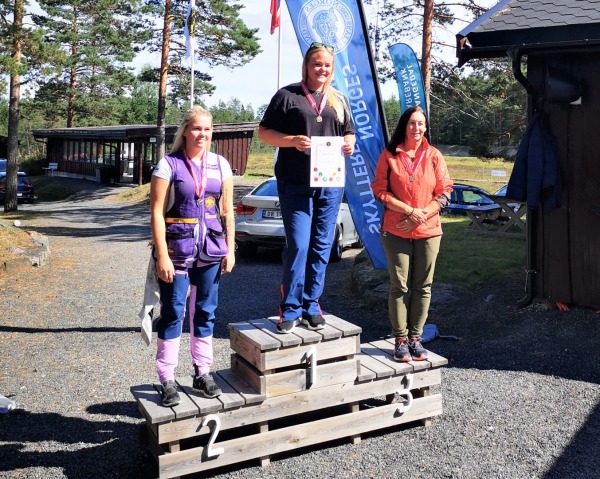 Eva K Oliversen 3